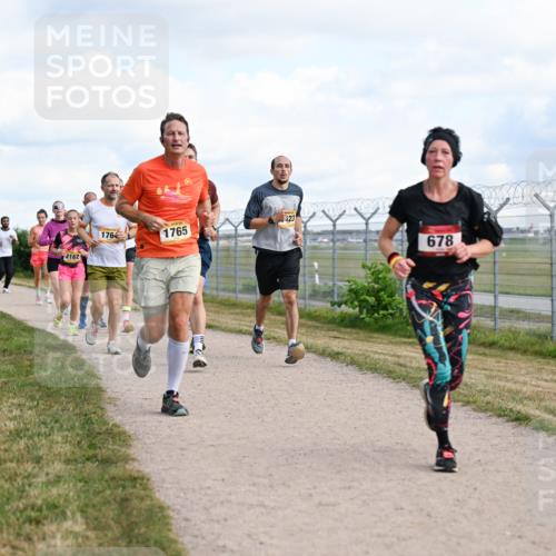 14.09.2025 - Airport Race Dr. Thomas Lammeyer http://msf.ph/oto/8872895 14.09.2025 12:17:35 Laufen 2162, 23, 1764, 1765, 678 meine-sportfotos.de