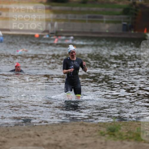 14.09.2025 - Stadtparktriathlon Michael Strokosch http://msf.ph/oto/8872900 14.09.2025 12:09:56 Schwimmen 1292 meine-sportfotos.de