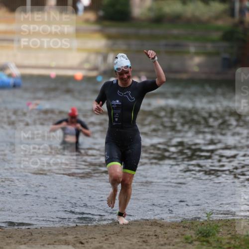 14.09.2025 - Stadtparktriathlon Michael Strokosch http://msf.ph/oto/8872908 14.09.2025 12:09:59 Schwimmen 1292 meine-sportfotos.de