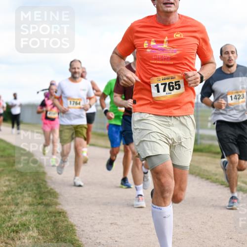 14.09.2025 - Airport Race Dr. Thomas Lammeyer http://msf.ph/oto/8872928 14.09.2025 12:17:37 Laufen 1764, 1765, 1423 meine-sportfotos.de