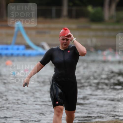 14.09.2025 - Stadtparktriathlon Michael Strokosch http://msf.ph/oto/8872939 14.09.2025 12:10:17 Schwimmen 1231 meine-sportfotos.de