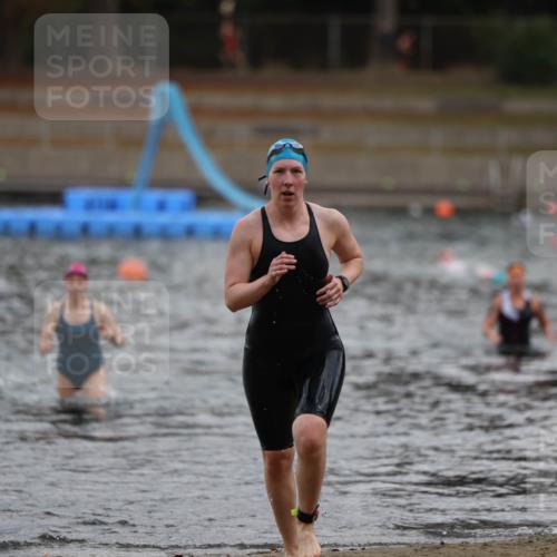 14.09.2025 - Stadtparktriathlon Michael Strokosch http://msf.ph/oto/8872958 14.09.2025 12:10:36 Schwimmen 1249, 1287 meine-sportfotos.de