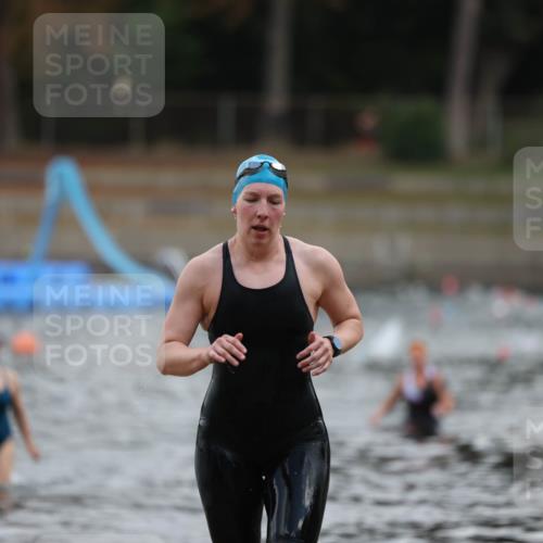 14.09.2025 - Stadtparktriathlon Michael Strokosch http://msf.ph/oto/8872964 14.09.2025 12:10:37 Schwimmen 1239, 1249, 1287 meine-sportfotos.de