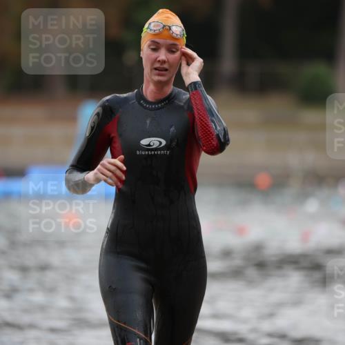14.09.2025 - Stadtparktriathlon Michael Strokosch http://msf.ph/oto/8872999 14.09.2025 12:10:50 Schwimmen 1239, 1249, 1255 meine-sportfotos.de