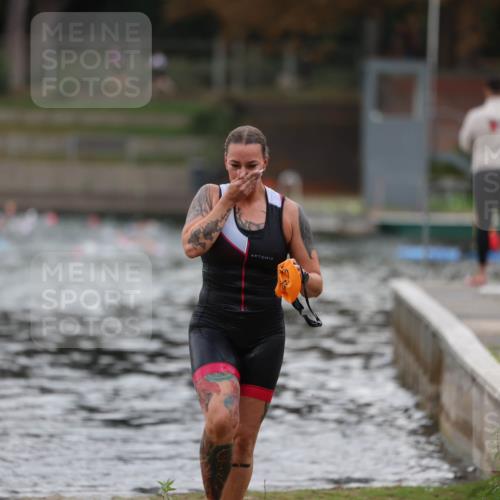 14.09.2025 - Stadtparktriathlon Michael Strokosch http://msf.ph/oto/8873007 14.09.2025 12:10:54 Schwimmen 1255 meine-sportfotos.de