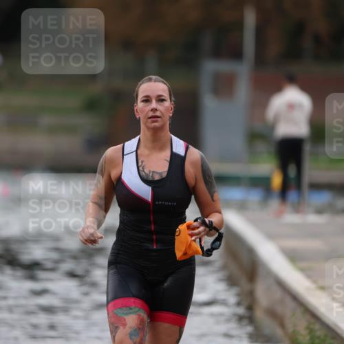 14.09.2025 - Stadtparktriathlon Michael Strokosch http://msf.ph/oto/8873012 14.09.2025 12:10:55 Schwimmen 1255 meine-sportfotos.de