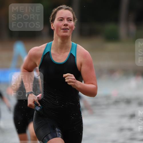 14.09.2025 - Stadtparktriathlon Michael Strokosch http://msf.ph/oto/8873030 14.09.2025 12:11:20 Schwimmen 1245, 1258, 1261, 1281, 1301, 1304 meine-sportfotos.de