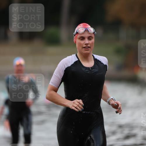 14.09.2025 - Stadtparktriathlon Michael Strokosch http://msf.ph/oto/8873040 14.09.2025 12:11:22 Schwimmen 1245, 1258, 1261, 1281, 1301, 1304 meine-sportfotos.de