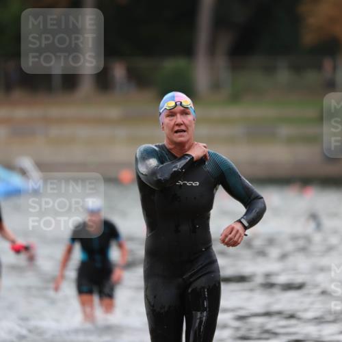 14.09.2025 - Stadtparktriathlon Michael Strokosch http://msf.ph/oto/8873048 14.09.2025 12:11:24 Schwimmen 1245, 1258, 1261, 1281, 1304 meine-sportfotos.de