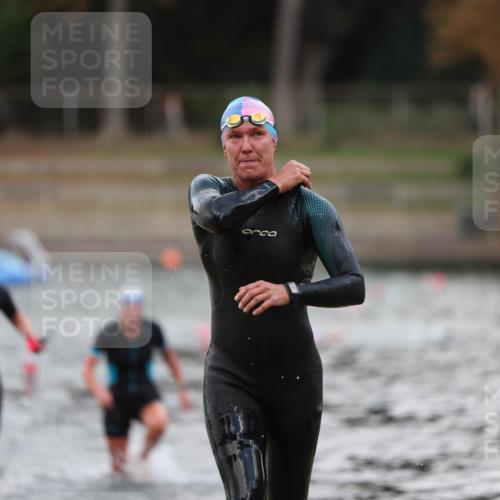 14.09.2025 - Stadtparktriathlon Michael Strokosch http://msf.ph/oto/8873049 14.09.2025 12:11:24 Schwimmen 1245, 1258, 1261, 1281, 1304 meine-sportfotos.de