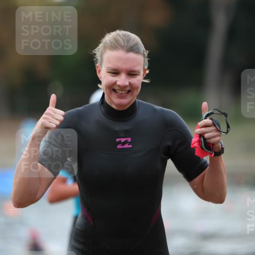 14.09.2025 - Stadtparktriathlon Michael Strokosch http://msf.ph/oto/8873075 14.09.2025 12:11:30 Schwimmen 1258, 1261, 1304 meine-sportfotos.de