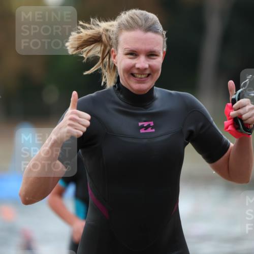 14.09.2025 - Stadtparktriathlon Michael Strokosch http://msf.ph/oto/8873077 14.09.2025 12:11:31 Schwimmen 1258, 1261, 1304, 1306 meine-sportfotos.de