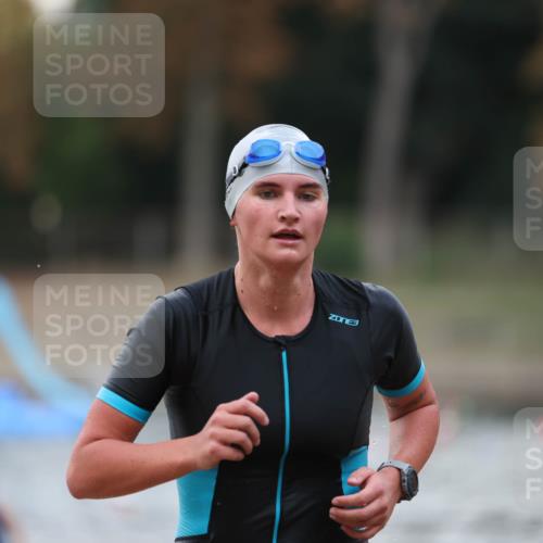 14.09.2025 - Stadtparktriathlon Michael Strokosch http://msf.ph/oto/8873082 14.09.2025 12:11:32 Schwimmen 1258, 1261, 1304, 1306 meine-sportfotos.de