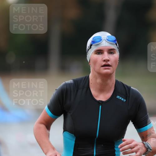 14.09.2025 - Stadtparktriathlon Michael Strokosch http://msf.ph/oto/8873083 14.09.2025 12:11:32 Schwimmen 1258, 1261, 1304, 1306 meine-sportfotos.de