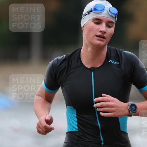 14.09.2025 - Stadtparktriathlon Michael Strokosch http://msf.ph/oto/8873085 14.09.2025 12:11:32 Schwimmen 1258, 1261, 1304, 1306 meine-sportfotos.de