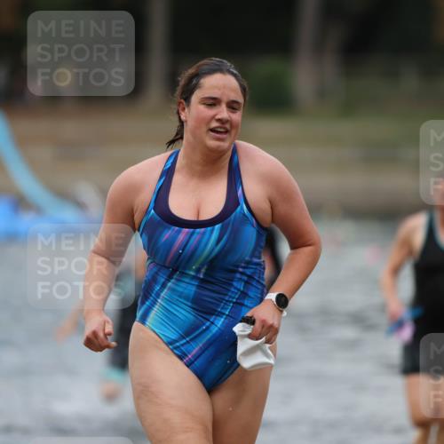 14.09.2025 - Stadtparktriathlon Michael Strokosch http://msf.ph/oto/8873117 14.09.2025 12:11:54 Schwimmen 1224, 1247, 1252, 1256, 1289, 1317 meine-sportfotos.de