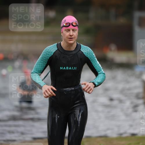 14.09.2025 - Stadtparktriathlon Michael Strokosch http://msf.ph/oto/8873157 14.09.2025 12:12:05 Schwimmen 1289 meine-sportfotos.de