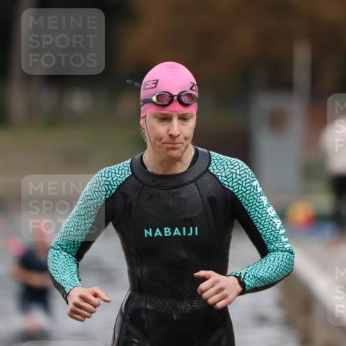14.09.2025 - Stadtparktriathlon Michael Strokosch http://msf.ph/oto/8873162 14.09.2025 12:12:06 Schwimmen 1274, 1289 meine-sportfotos.de