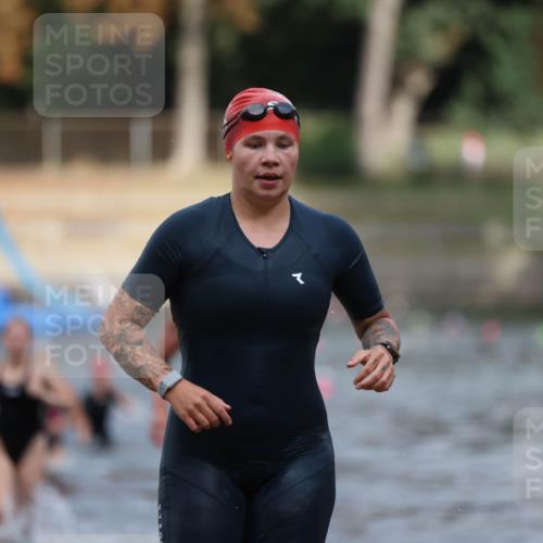 14.09.2025 - Stadtparktriathlon Michael Strokosch http://msf.ph/oto/8873167 14.09.2025 12:12:17 Schwimmen 1244, 1274, 1283, 1297 meine-sportfotos.de