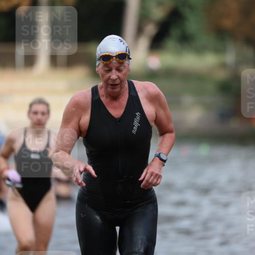 14.09.2025 - Stadtparktriathlon Michael Strokosch http://msf.ph/oto/8873181 14.09.2025 12:12:21 Schwimmen 1244, 1274, 1283, 1297 meine-sportfotos.de