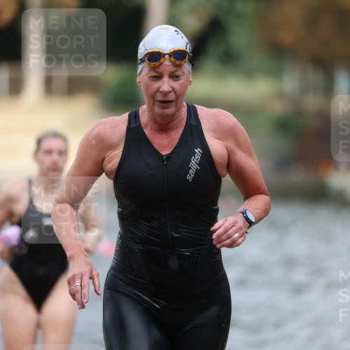 14.09.2025 - Stadtparktriathlon Michael Strokosch http://msf.ph/oto/8873184 14.09.2025 12:12:21 Schwimmen 1244, 1274, 1283, 1297 meine-sportfotos.de