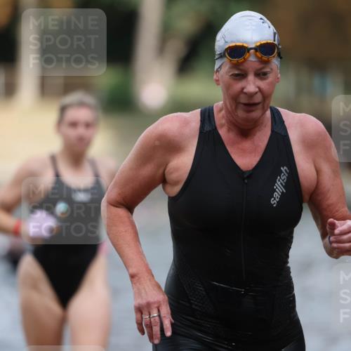 14.09.2025 - Stadtparktriathlon Michael Strokosch http://msf.ph/oto/8873187 14.09.2025 12:12:22 Schwimmen 1229, 1244, 1274, 1283, 1297 meine-sportfotos.de