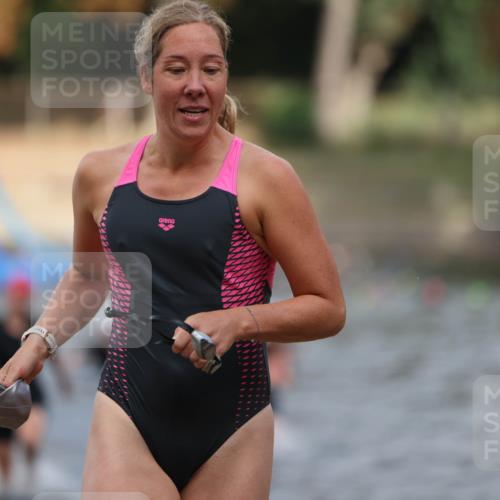 14.09.2025 - Stadtparktriathlon Michael Strokosch http://msf.ph/oto/8873202 14.09.2025 12:12:29 Schwimmen 1229, 1244, 1250, 1260 meine-sportfotos.de