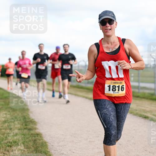 14.09.2025 - Airport Race Dr. Thomas Lammeyer http://msf.ph/oto/8873203 14.09.2025 12:17:56 Laufen 1816 meine-sportfotos.de