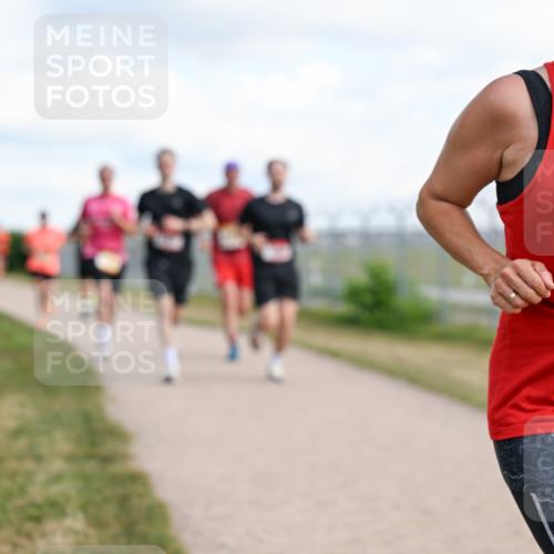 14.09.2025 - Airport Race Dr. Thomas Lammeyer http://msf.ph/oto/8873213 14.09.2025 12:17:57 Laufen 42, 1816 meine-sportfotos.de
