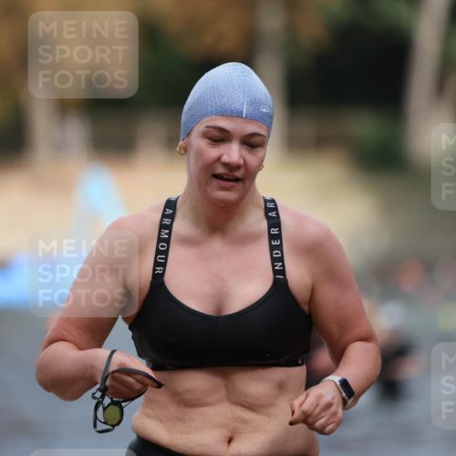 14.09.2025 - Stadtparktriathlon Michael Strokosch http://msf.ph/oto/8873230 14.09.2025 12:12:38 Schwimmen 1229, 1250, 1260, 1314 meine-sportfotos.de
