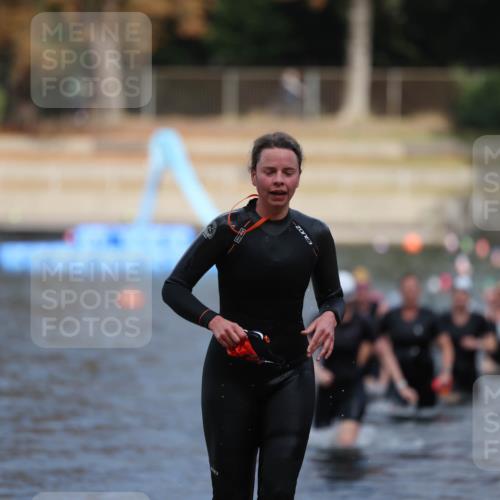 14.09.2025 - Stadtparktriathlon Michael Strokosch http://msf.ph/oto/8873235 14.09.2025 12:12:40 Schwimmen 1250, 1260, 1314 meine-sportfotos.de