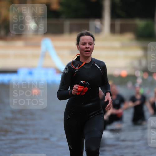 14.09.2025 - Stadtparktriathlon Michael Strokosch http://msf.ph/oto/8873239 14.09.2025 12:12:41 Schwimmen 1250, 1260, 1310, 1314 meine-sportfotos.de