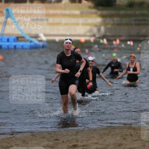 14.09.2025 - Stadtparktriathlon Michael Strokosch http://msf.ph/oto/8873245 14.09.2025 12:12:44 Schwimmen 1250, 1293, 1310, 1314 meine-sportfotos.de