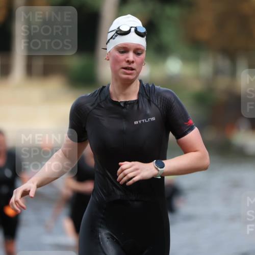 14.09.2025 - Stadtparktriathlon Michael Strokosch http://msf.ph/oto/8873263 14.09.2025 12:12:49 Schwimmen 1275, 1293, 1296, 1310, 1314 meine-sportfotos.de