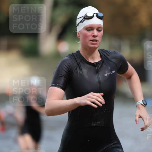 14.09.2025 - Stadtparktriathlon Michael Strokosch http://msf.ph/oto/8873264 14.09.2025 12:12:50 Schwimmen 1275, 1293, 1296, 1310, 1314 meine-sportfotos.de