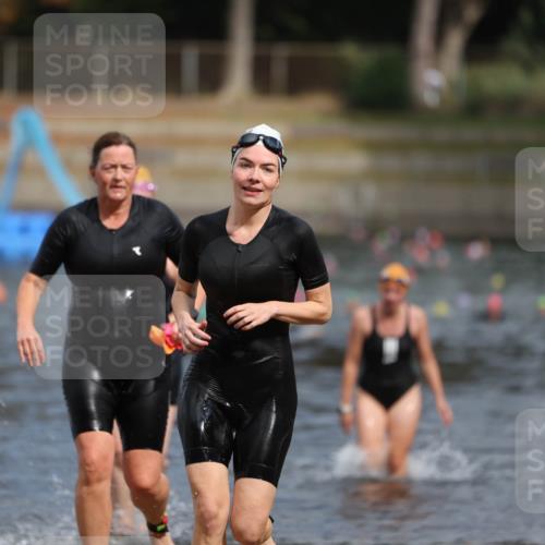 14.09.2025 - Stadtparktriathlon Michael Strokosch http://msf.ph/oto/8873269 14.09.2025 12:12:52 Schwimmen 1275, 1293, 1296, 1310, 1314 meine-sportfotos.de