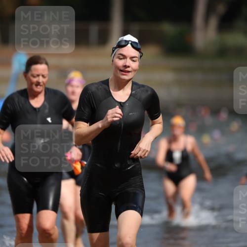 14.09.2025 - Stadtparktriathlon Michael Strokosch http://msf.ph/oto/8873274 14.09.2025 12:12:53 Schwimmen 1275, 1293, 1296, 1310, 1314 meine-sportfotos.de