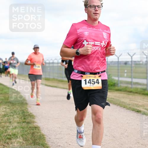 14.09.2025 - Airport Race Dr. Thomas Lammeyer http://msf.ph/oto/8873279 14.09.2025 12:18:01 Laufen 3, 1454 meine-sportfotos.de