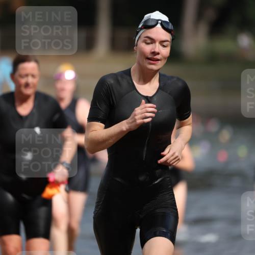 14.09.2025 - Stadtparktriathlon Michael Strokosch http://msf.ph/oto/8873280 14.09.2025 12:12:54 Schwimmen 1242, 1275, 1293, 1296, 1310 meine-sportfotos.de