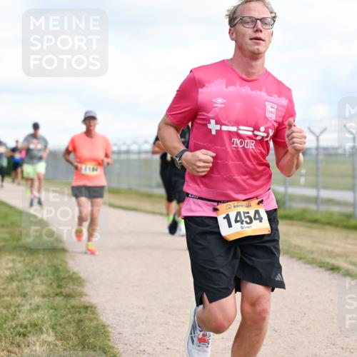 14.09.2025 - Airport Race Dr. Thomas Lammeyer http://msf.ph/oto/8873282 14.09.2025 12:18:01 Laufen 1454 meine-sportfotos.de