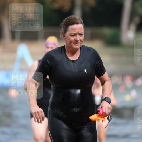 14.09.2025 - Stadtparktriathlon Michael Strokosch http://msf.ph/oto/8873285 14.09.2025 12:12:55 Schwimmen 1242, 1275, 1293, 1296, 1310 meine-sportfotos.de