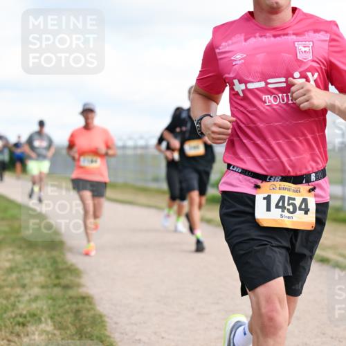 14.09.2025 - Airport Race Dr. Thomas Lammeyer http://msf.ph/oto/8873287 14.09.2025 12:18:01 Laufen 1454 meine-sportfotos.de