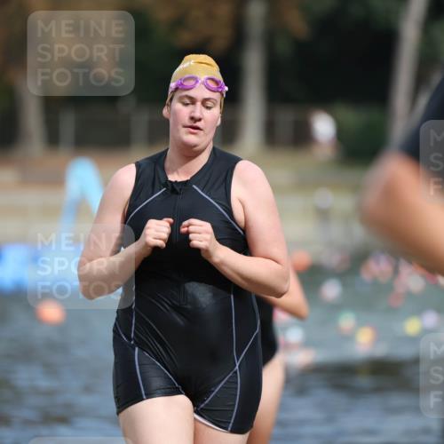 14.09.2025 - Stadtparktriathlon Michael Strokosch http://msf.ph/oto/8873291 14.09.2025 12:12:56 Schwimmen 1242, 1275, 1293, 1296, 1310 meine-sportfotos.de