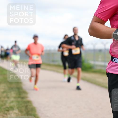 14.09.2025 - Airport Race Dr. Thomas Lammeyer http://msf.ph/oto/8873295 14.09.2025 12:18:02 Laufen 13, 3, 42, 145 meine-sportfotos.de
