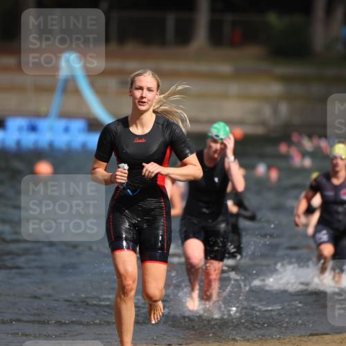 14.09.2025 - Stadtparktriathlon Michael Strokosch http://msf.ph/oto/8873329 14.09.2025 12:13:15 Schwimmen 1223, 1264, 1267, 1280, 1321 meine-sportfotos.de