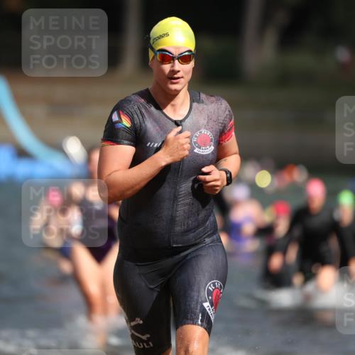 14.09.2025 - Stadtparktriathlon Michael Strokosch http://msf.ph/oto/8873362 14.09.2025 12:13:22 Schwimmen 1223, 1251, 1257, 1264, 1267, 1277, 1286, 1321 meine-sportfotos.de