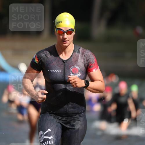 14.09.2025 - Stadtparktriathlon Michael Strokosch http://msf.ph/oto/8873363 14.09.2025 12:13:22 Schwimmen 1223, 1251, 1257, 1264, 1267, 1277, 1286, 1321 meine-sportfotos.de