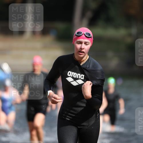 14.09.2025 - Stadtparktriathlon Michael Strokosch http://msf.ph/oto/8873378 14.09.2025 12:13:27 Schwimmen 1222, 1251, 1257, 1264, 1277, 1286, 1312, 1321 meine-sportfotos.de