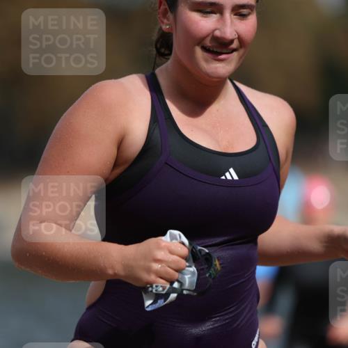 14.09.2025 - Stadtparktriathlon Michael Strokosch http://msf.ph/oto/8873385 14.09.2025 12:13:29 Schwimmen 1222, 1251, 1257, 1264, 1277, 1286, 1312, 1321 meine-sportfotos.de