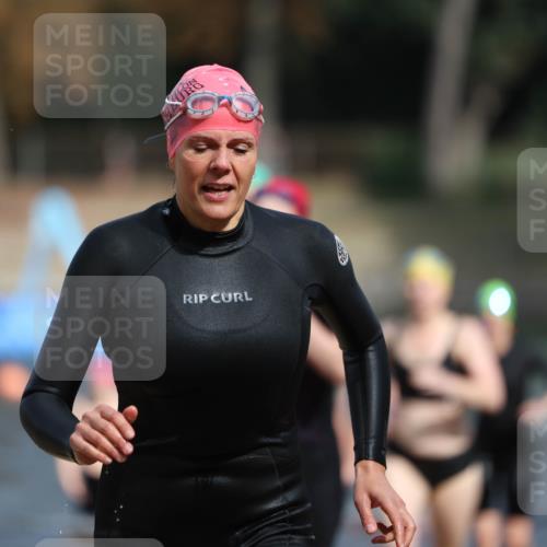 14.09.2025 - Stadtparktriathlon Michael Strokosch http://msf.ph/oto/8873392 14.09.2025 12:13:31 Schwimmen 1222, 1251, 1257, 1264, 1277, 1286, 1312, 1319, 1321 meine-sportfotos.de